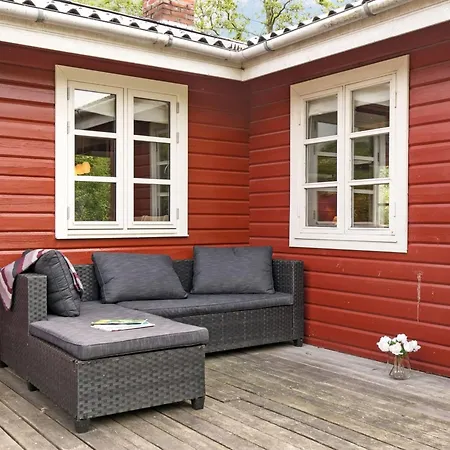 Ernestine - 500m To The Fjord By Interhome