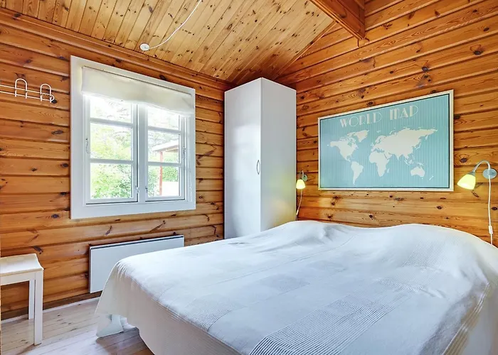 Ernestine - 500m To The Fjord By Interhome Feriehus